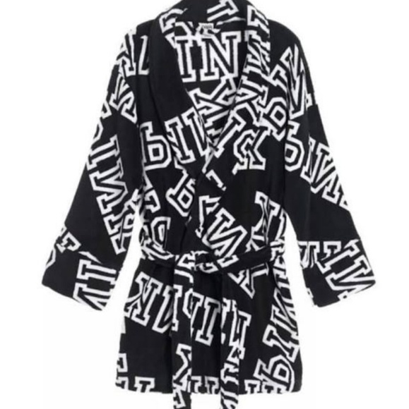 PINK Victoria's Secret Other - VS Pink robe